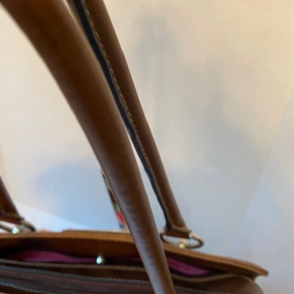 CHAPS BOWN FAUX LEATHER FLORAL FABRIC SHOULDER BAG - Picture 6 of 9